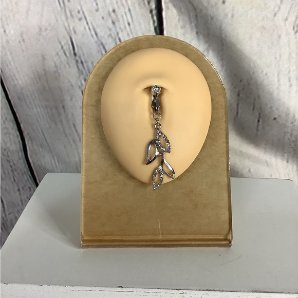 Clip-On Belly Button Ring - Picture 3 of 4